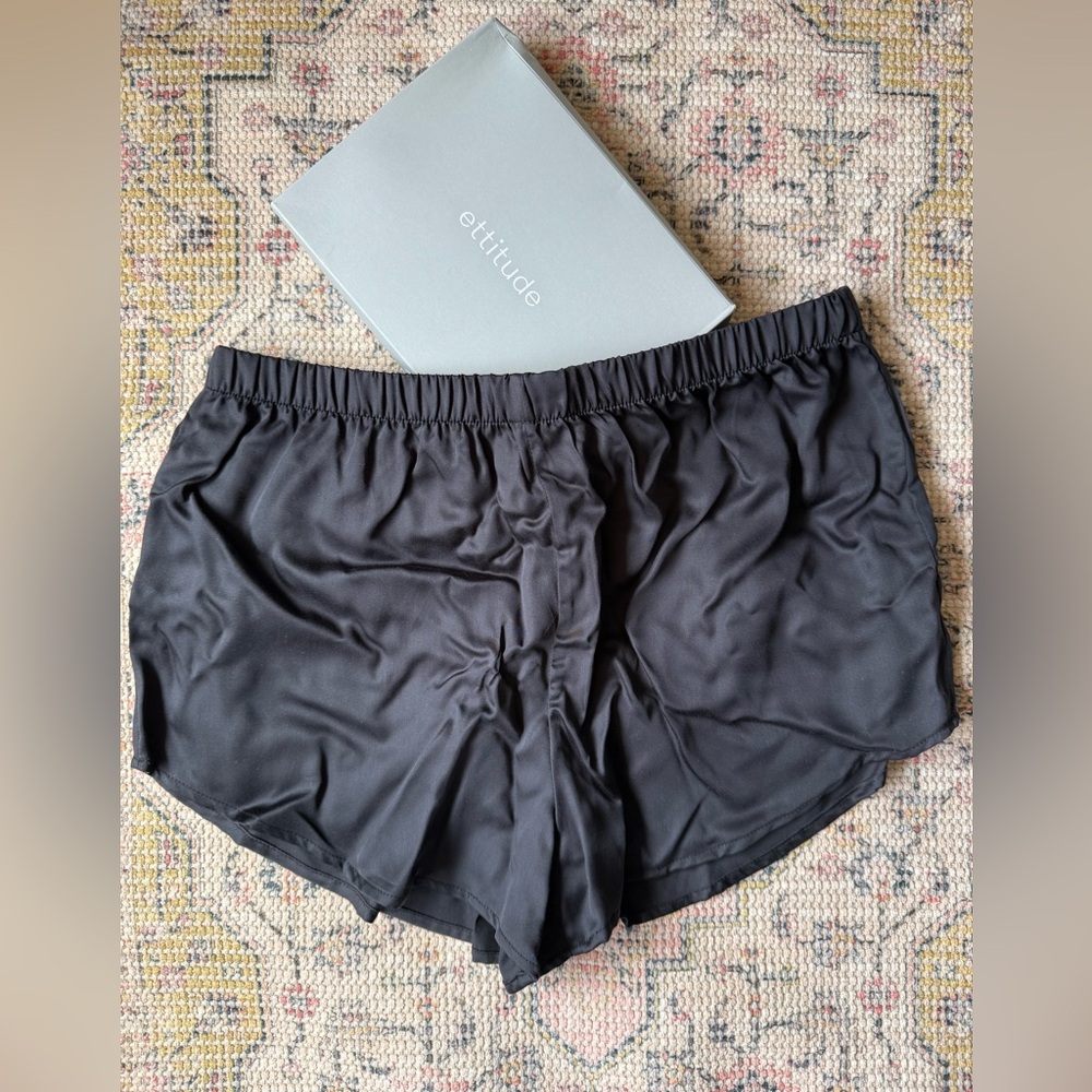 New Ettitude Clean 100% Bamboo Black Onyx Shortie Pajama Shorts size small